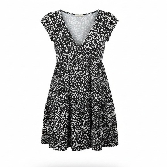 Jessica Simpson Dresses & Skirts - Jessica Simpson Black White Leopard Print Tiered Babydoll Mini Dress Medium